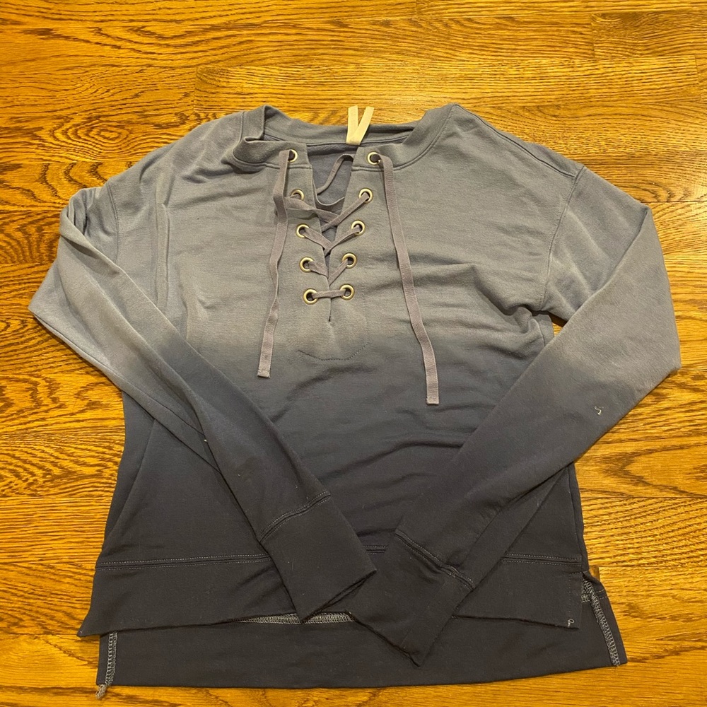 blue ombré long sleeve shirt!!